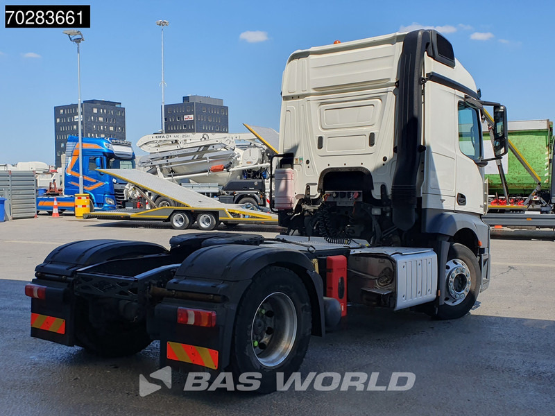 Mercedes-Benz Actros 1843 4X2 StreamSpace Retarder ADR Standklima - Tegljač: slika 5 Mercedes-Benz Actros 1843 4X2 StreamSpace Retarder ADR Standklima - Tegljač: slika 5