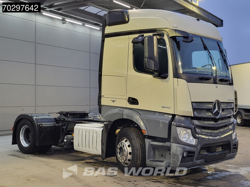 Mercedes-Benz Actros 1843 4X2 StreamSpace Retarder Euro 6 - Tegljač: slika 3 Mercedes-Benz Actros 1843 4X2 StreamSpace Retarder Euro 6 - Tegljač: slika 3