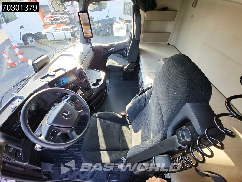 Tegljač Mercedes-Benz Actros 1845 Actros 4X2 BigSpace 2x Tanks: slika 16 Tegljač Mercedes-Benz Actros 1845 Actros 4X2 BigSpace 2x Tanks: slika 16