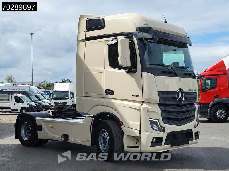 Mercedes-Benz Actros 1848 4X2 BigSpace Retarder Standklima PPC Navi ACC LED - Tegljač: slika 3 Mercedes-Benz Actros 1848 4X2 BigSpace Retarder Standklima PPC Navi ACC LED - Tegljač: slika 3