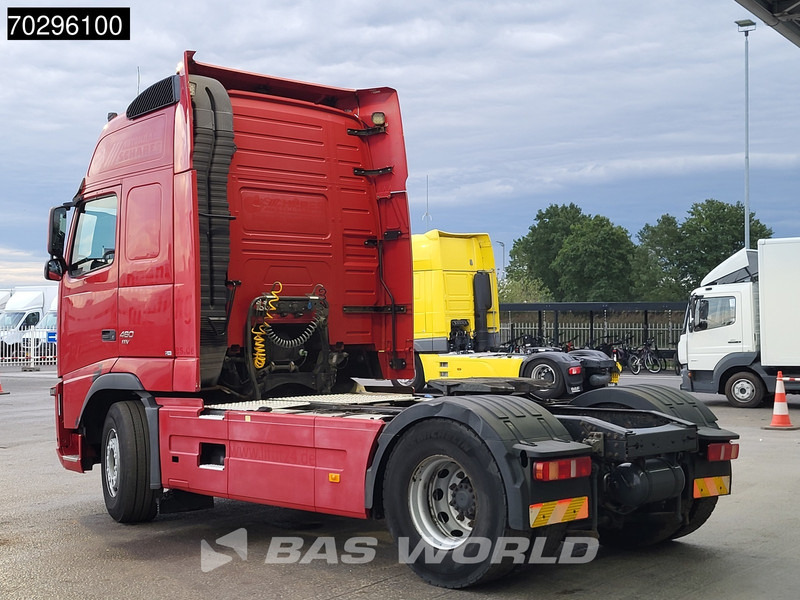Volvo FH 460 4X2 XL EEV VEB+ ACC 2x Tanks Xenon - Tegljač: slika 2 Volvo FH 460 4X2 XL EEV VEB+ ACC 2x Tanks Xenon - Tegljač: slika 2