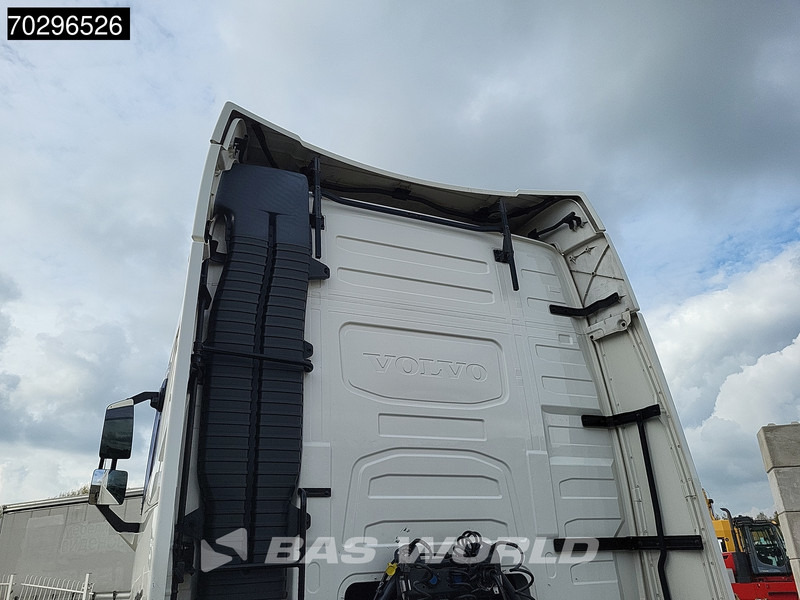 Volvo FH 460 FH 4X2 NL-Truck APK VEB+ VDS 2x Tanks Xenon ACC Euro 6 - Tegljač: slika 5 Volvo FH 460 FH 4X2 NL-Truck APK VEB+ VDS 2x Tanks Xenon ACC Euro 6 - Tegljač: slika 5