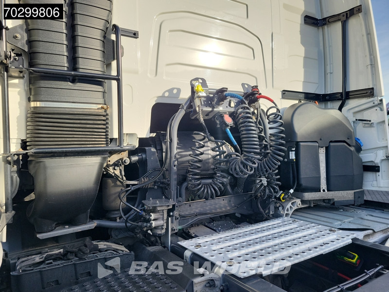 Volvo FH 500 FH 4X2 XL VEB+ 2x Tanks ACC LED ADR - Tegljač: slika 5 Volvo FH 500 FH 4X2 XL VEB+ 2x Tanks ACC LED ADR - Tegljač: slika 5