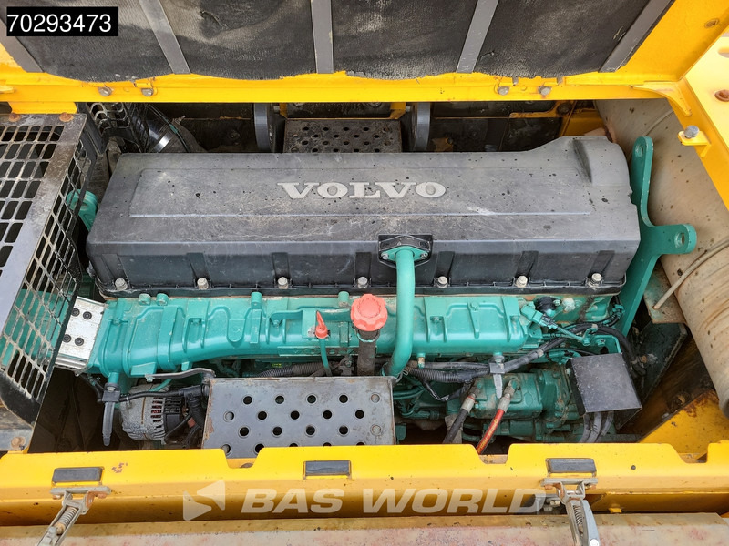 Bager guseničar Volvo EC700 C L: slika 17