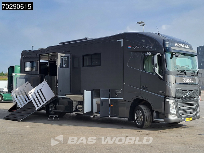 Volvo FH 420 FH 4X2 NL-Truck STX Horse truck + Living 4 Horses Navi ACC Euro 6 - Kamion za prevoz konja: slika 3 Volvo FH 420 FH 4X2 NL-Truck STX Horse truck + Living 4 Horses Navi ACC Euro 6 - Kamion za prevoz konja: slika 3