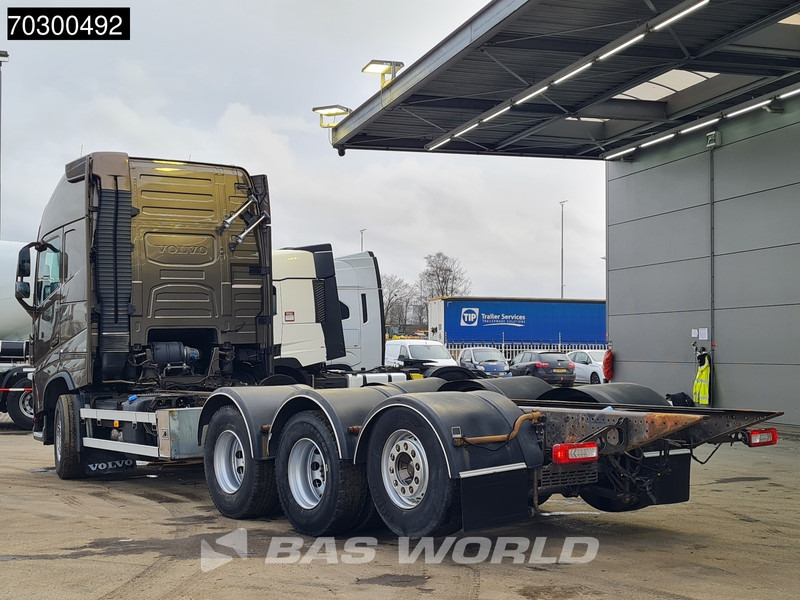 Volvo FH 540 FH 8X4 Chassis Lift+Steering Axle Automatic VEB+ Euro 6 - Kamion sa golom šasijom i zatvorenom kabinom: slika 2 Volvo FH 540 FH 8X4 Chassis Lift+Steering Axle Automatic VEB+ Euro 6 - Kamion sa golom šasijom i zatvorenom kabinom: slika 2
