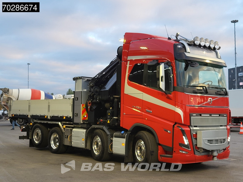 Volvo FH16 650 FH16 8X2 HMF 7020K-RCS Crane + Fly-Jib Lift+Steering-Axle Navi LED ACC Euro 6 - Kamion sa tovarnim sandukom, Kamion sa dizalicom: slika 2 Volvo FH16 650 FH16 8X2 HMF 7020K-RCS Crane + Fly-Jib Lift+Steering-Axle Navi LED ACC Euro 6 - Kamion sa tovarnim sandukom, Kamion sa dizalicom: slika 2