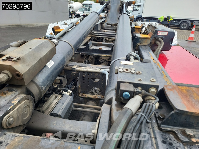 Kamion sa hidrauličnom kukom Volvo FH16 750 FH16 6X2 HIAB Multilift XR21S61 Hooklift Lift+steering Axle Automatic Euro 6: slika 5