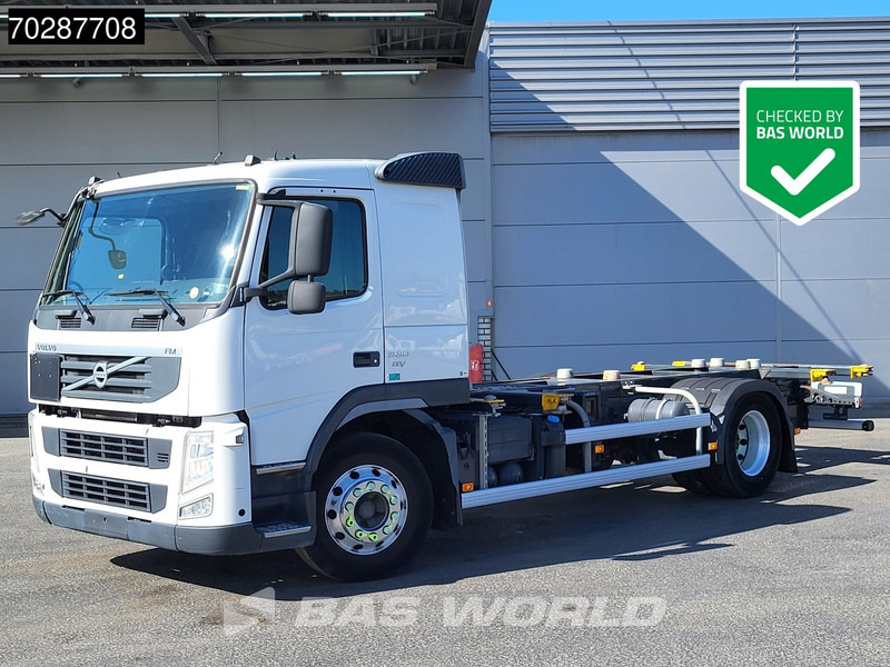 Volvo FM 330 4X2 4,60m Wheelbase BDF Automatic Euro 5 - Kamion za prevoz kontejnera/ Kamion sa promenjivim sandukom: slika 1 Volvo FM 330 4X2 4,60m Wheelbase BDF Automatic Euro 5 - Kamion za prevoz kontejnera/ Kamion sa promenjivim sandukom: slika 1
