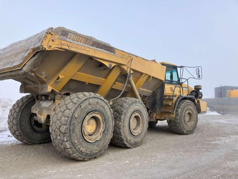 Bell B40D 6X6 - Zglobni kiper: slika 5 Bell B40D 6X6 - Zglobni kiper: slika 5