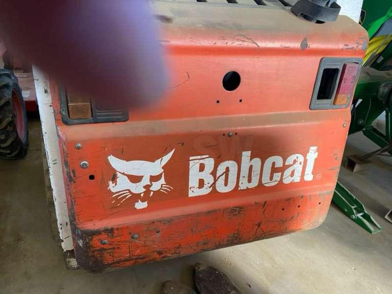 Bobcat T140 - Kompaktni utovarivač guseničar: slika 3 Bobcat T140 - Kompaktni utovarivač guseničar: slika 3