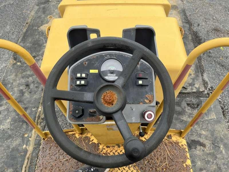 Valjak za puteve Caterpillar CB-224E: slika 37 Valjak za puteve Caterpillar CB-224E: slika 37