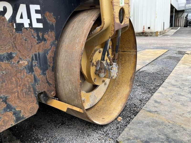 Valjak za puteve Caterpillar CB-224E: slika 16 Valjak za puteve Caterpillar CB-224E: slika 16