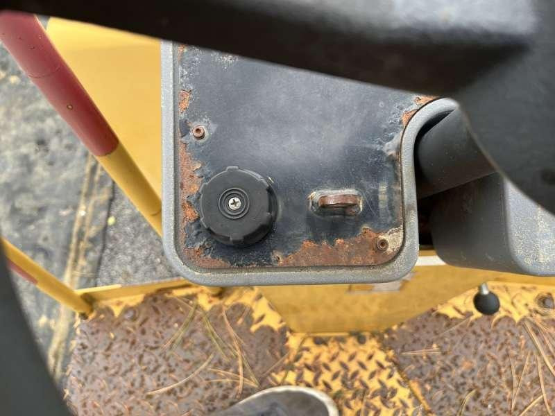 Valjak za puteve Caterpillar CB-224E: slika 41 Valjak za puteve Caterpillar CB-224E: slika 41