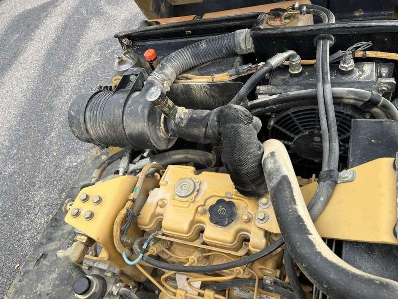 Valjak za puteve Caterpillar CB-224E: slika 30 Valjak za puteve Caterpillar CB-224E: slika 30