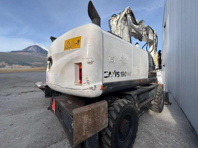 Hitachi ZX190W-5B - Bager točkaš: slika 5 Hitachi ZX190W-5B - Bager točkaš: slika 5