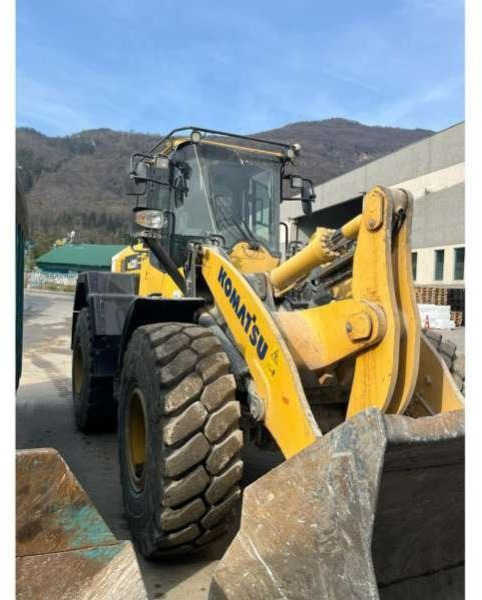 Komatsu WA320-7 - Utovarivač točkaš: slika 4 Komatsu WA320-7 - Utovarivač točkaš: slika 4