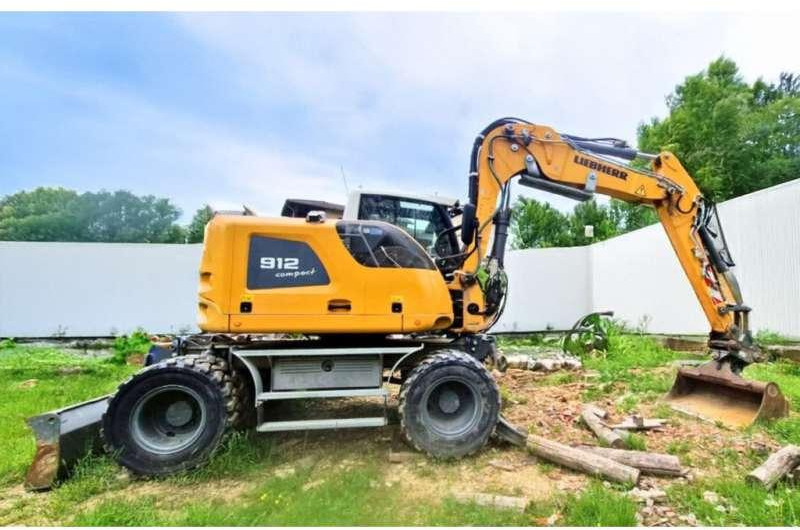 Liebherr A912 COMPACT - Bager točkaš: slika 2 Liebherr A912 COMPACT - Bager točkaš: slika 2