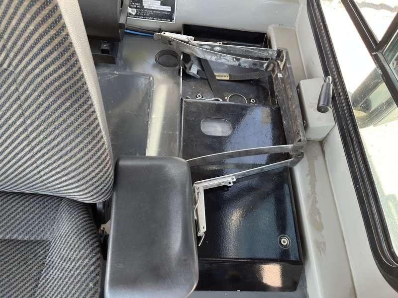 Utovarivač guseničar Liebherr LR614: slika 42