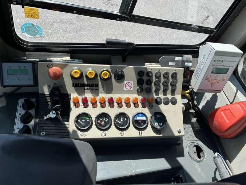 Utovarivač guseničar Liebherr LR614: slika 37