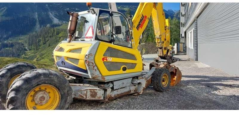 MENZI MUCK A91F MOBIL - Pauk bager: slika 1 MENZI MUCK A91F MOBIL - Pauk bager: slika 1