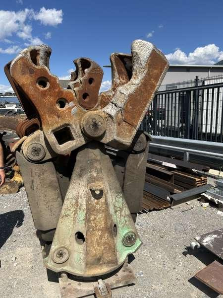 MONTABERT Lot 2 Croc Béton - Makaze za rušenje: slika 1 MONTABERT Lot 2 Croc Béton - Makaze za rušenje: slika 1