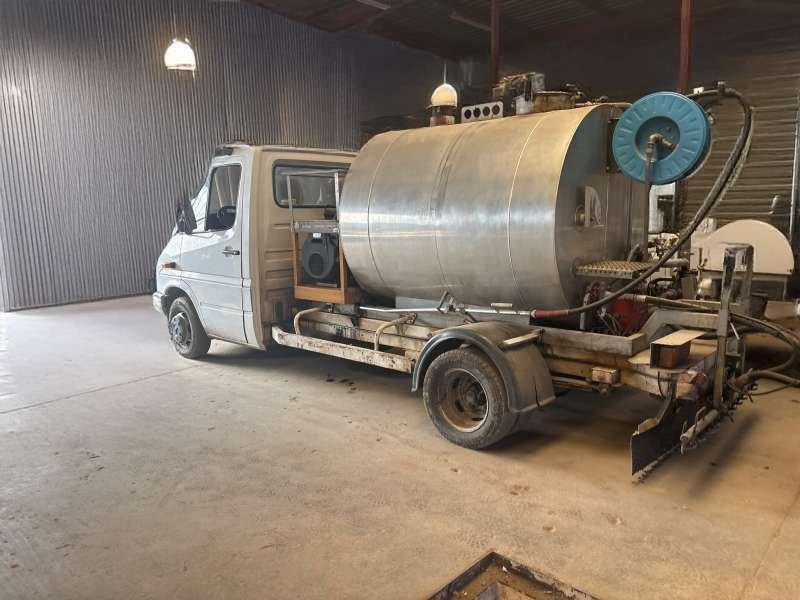 Mercedes 410 A EMULSION + TREMI GRAVILLON - Prskalica bitu-emulzije: slika 2 Mercedes 410 A EMULSION + TREMI GRAVILLON - Prskalica bitu-emulzije: slika 2