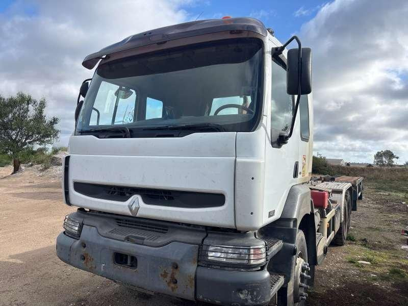 Renault Camion Ampliroll 6X4 - Kamion sa hidrauličnom kukom: slika 3 Renault Camion Ampliroll 6X4 - Kamion sa hidrauličnom kukom: slika 3