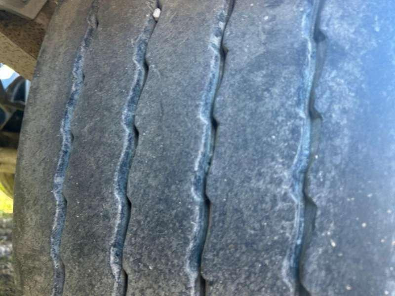 Poluprikolica istovarivača SCHWARZMULLER 3 ESSIEUX: slika 11 Poluprikolica istovarivača SCHWARZMULLER 3 ESSIEUX: slika 11