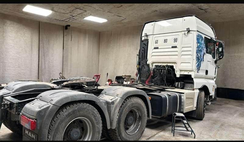 MAN TGX 33.480 - Tegljač: slika 4 MAN TGX 33.480 - Tegljač: slika 4