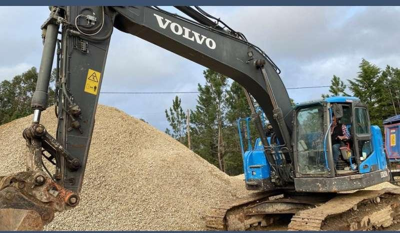 Volvo ECR235DL - Bager guseničar: slika 3 Volvo ECR235DL - Bager guseničar: slika 3