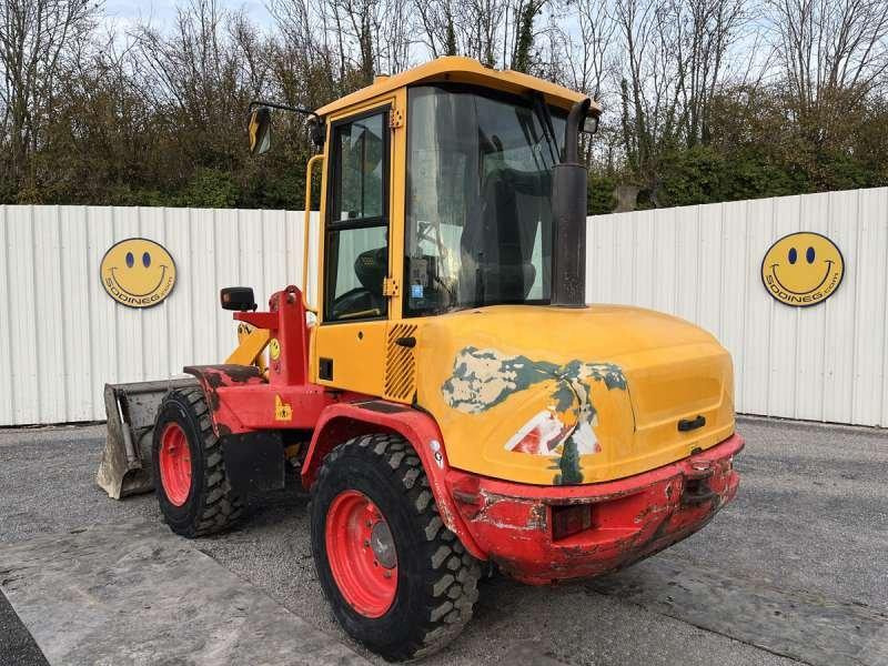 Volvo L30B-Z/X - Utovarivač točkaš: slika 4 Volvo L30B-Z/X - Utovarivač točkaš: slika 4