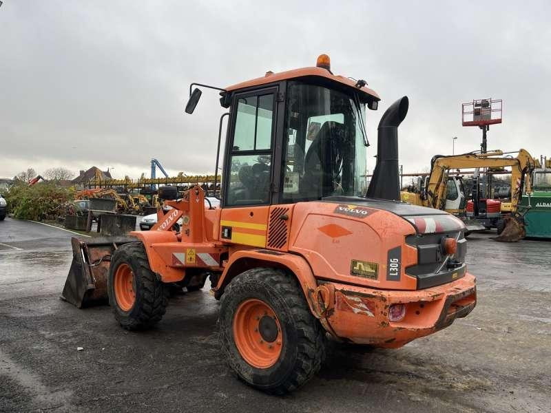 Volvo L30G - Utovarivač točkaš: slika 5 Volvo L30G - Utovarivač točkaš: slika 5