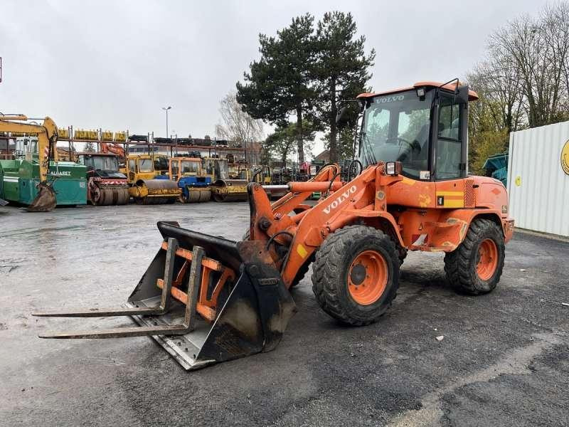 Volvo L30G - Utovarivač točkaš: slika 3 Volvo L30G - Utovarivač točkaš: slika 3