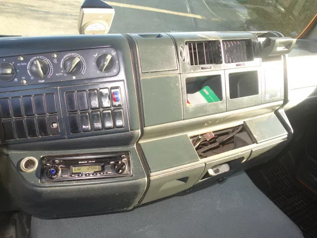 MAN TGA 41-440 8X6 MANUAL GEARBOX 22M3 MEILLER TIPPER - Istovarivač: slika 5 MAN TGA 41-440 8X6 MANUAL GEARBOX 22M3 MEILLER TIPPER - Istovarivač: slika 5