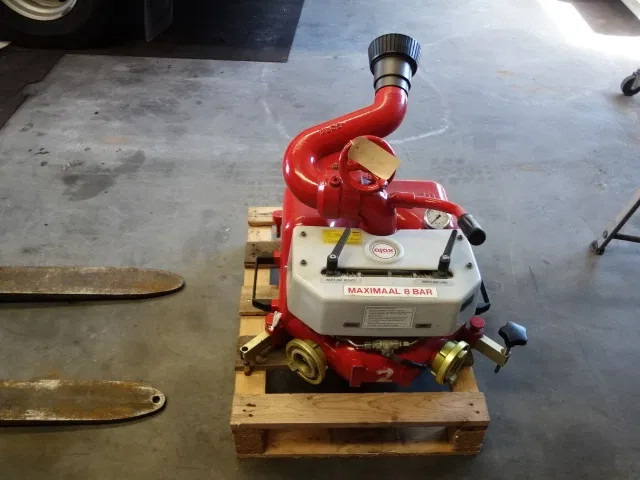 Mercedes-Benz 1325 MOBIL WATER CANON - Vatrogasni kamion: slika 1 Mercedes-Benz 1325 MOBIL WATER CANON - Vatrogasni kamion: slika 1