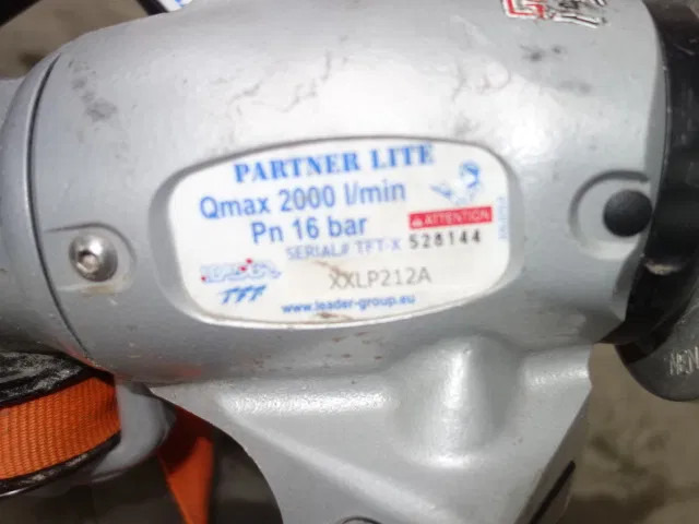 Mercedes-Benz 1325 WATER CANON - Vatrogasni kamion: slika 3 Mercedes-Benz 1325 WATER CANON - Vatrogasni kamion: slika 3