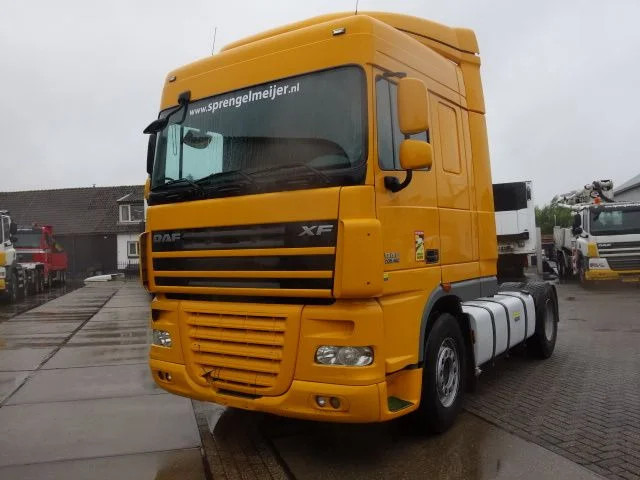 DAF XF 105.460 2 diesel tanken - Tegljač: slika 2 DAF XF 105.460 2 diesel tanken - Tegljač: slika 2