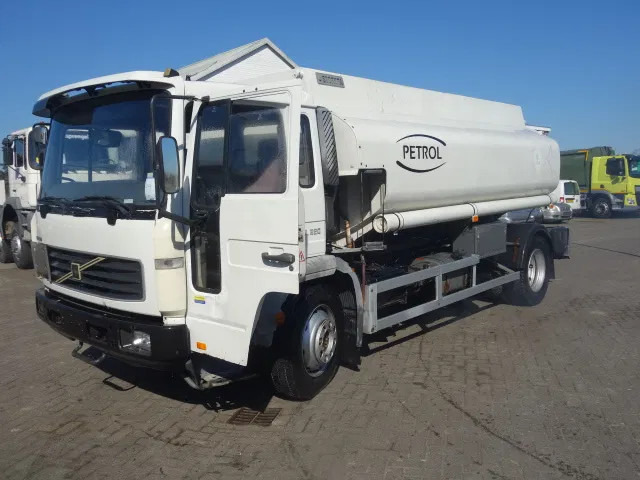 Volvo FL 240 220PK 12000 LITER STEELSPRINGS - Kamion cisterna: slika 2 Volvo FL 240 220PK 12000 LITER STEELSPRINGS - Kamion cisterna: slika 2
