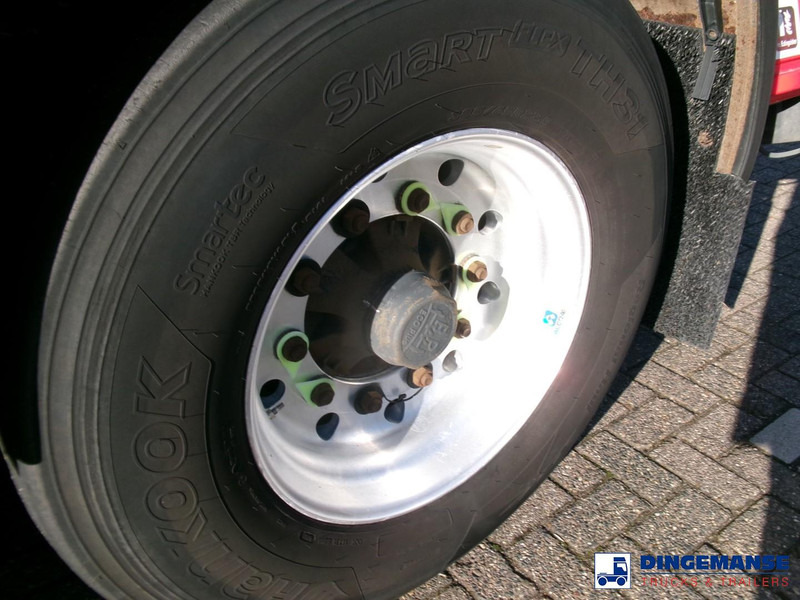 COBO Fuel tank alu 44.7 m3 / 6 comp + pump - Poluprikolica cisterna: slika 5 COBO Fuel tank alu 44.7 m3 / 6 comp + pump - Poluprikolica cisterna: slika 5