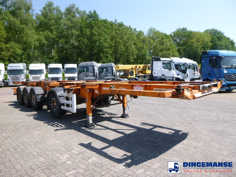 Dennison 4-axle container combi trailer (3 + 1 axles) 20-30-40-45 ft - Poluprikolica za prevoz kontejnera/ Poluprikolica sa promenjivim sandukom: slika 2 Dennison 4-axle container combi trailer (3 + 1 axles) 20-30-40-45 ft - Poluprikolica za prevoz kontejnera/ Poluprikolica sa promenjivim sandukom: slika 2