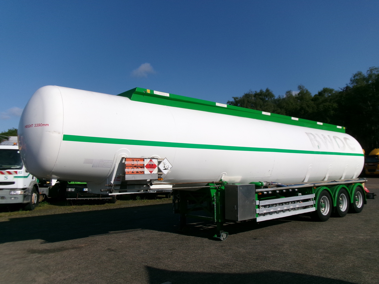 Poluprikolica cisterna za prevoz goriva Feldbinder Fuel tank alu 42 m3 / / 6 comp + pump: slika 1