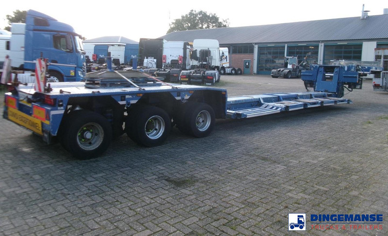 Goldhofer 3-axle lowbed trailer STZ-V 3-33/80A 56 t / ext. 13.6 m - Niska poluprikolica za prevoz: slika 4 Goldhofer 3-axle lowbed trailer STZ-V 3-33/80A 56 t / ext. 13.6 m - Niska poluprikolica za prevoz: slika 4