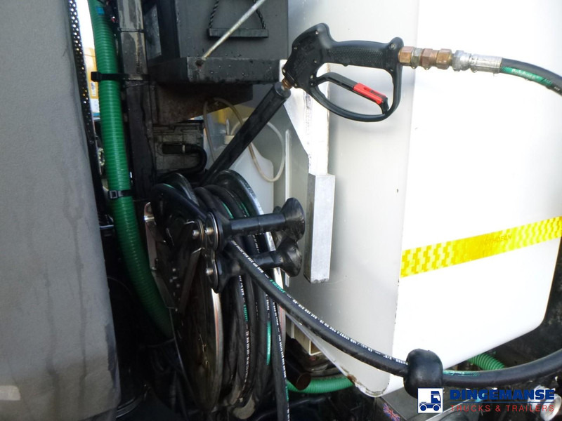 Autočistilica Iveco Eurocargo ML150E22 4x2 Scarab Mistral 6.2 m3 sweeper: slika 10 Autočistilica Iveco Eurocargo ML150E22 4x2 Scarab Mistral 6.2 m3 sweeper: slika 10