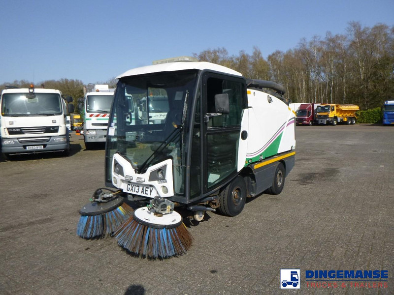 Johnston C202 compact street sweeper - Autočistilica: slika 1 Johnston C202 compact street sweeper - Autočistilica: slika 1