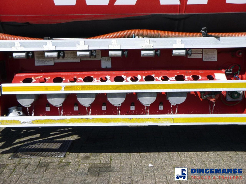 Lakeland Fuel tank alu 42.8 m3 / 6 comp - Poluprikolica cisterna: slika 5 Lakeland Fuel tank alu 42.8 m3 / 6 comp - Poluprikolica cisterna: slika 5