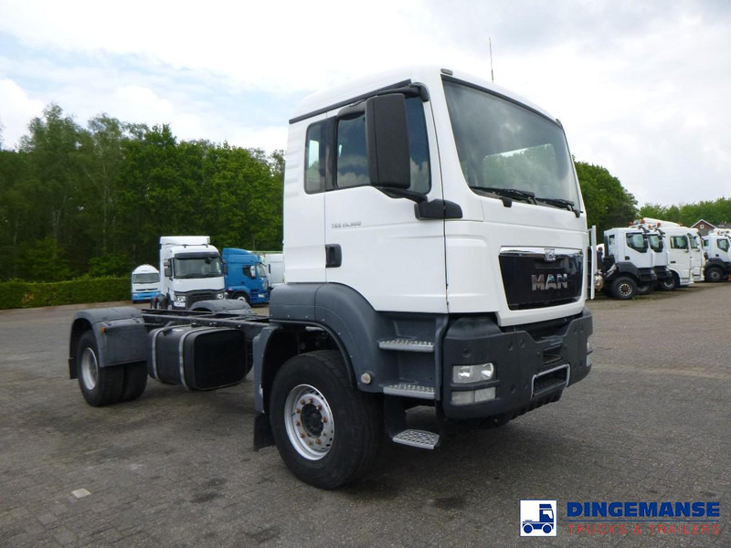 MAN TGS 19.360 4X2 BBS manual Euro 2 chassis + PTO - Kamion sa golom šasijom i zatvorenom kabinom: slika 2 MAN TGS 19.360 4X2 BBS manual Euro 2 chassis + PTO - Kamion sa golom šasijom i zatvorenom kabinom: slika 2