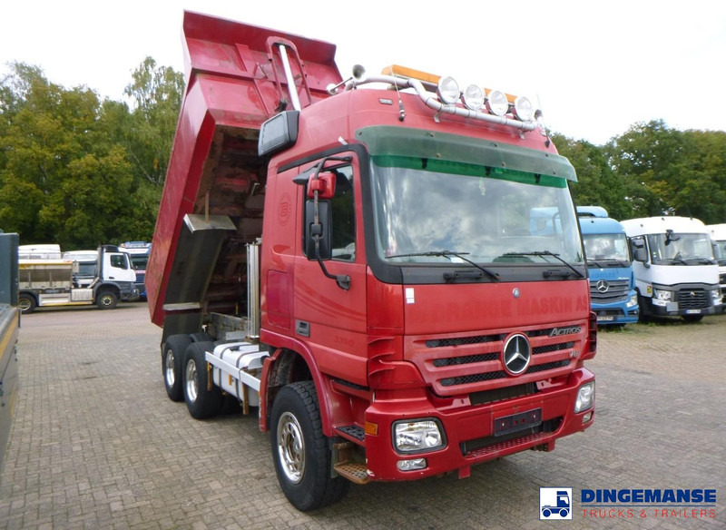 Mercedes-Benz Actros 3350 6x4 tipper - Istovarivač: slika 2 Mercedes-Benz Actros 3350 6x4 tipper - Istovarivač: slika 2