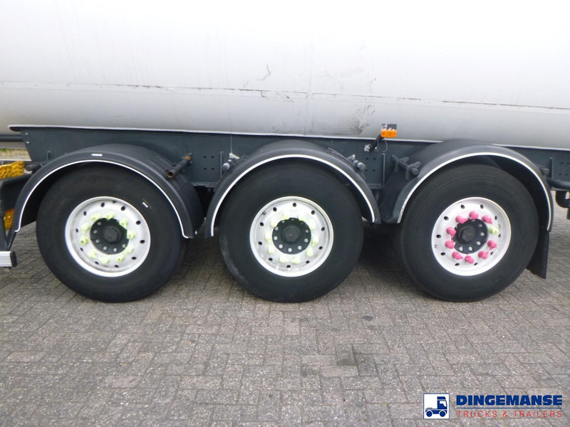 ROBINE Gas tank steel 51.5 m3 / 1 comp - Poluprikolica cisterna: slika 5 ROBINE Gas tank steel 51.5 m3 / 1 comp - Poluprikolica cisterna: slika 5