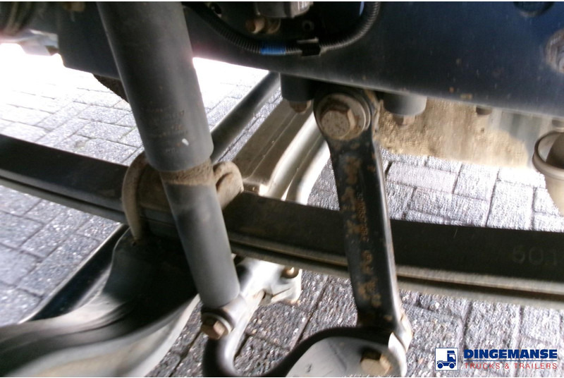 Kamion cisterna Renault Premium 300 4x2 fuel tank 14.2 m3 / 4 comp: slika 7 Kamion cisterna Renault Premium 300 4x2 fuel tank 14.2 m3 / 4 comp: slika 7